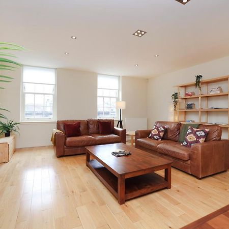 Joivy Spacious 2 Bed,2 Bath Flat, Free Parking And Rooftop Terrace Édimbourg Extérieur photo