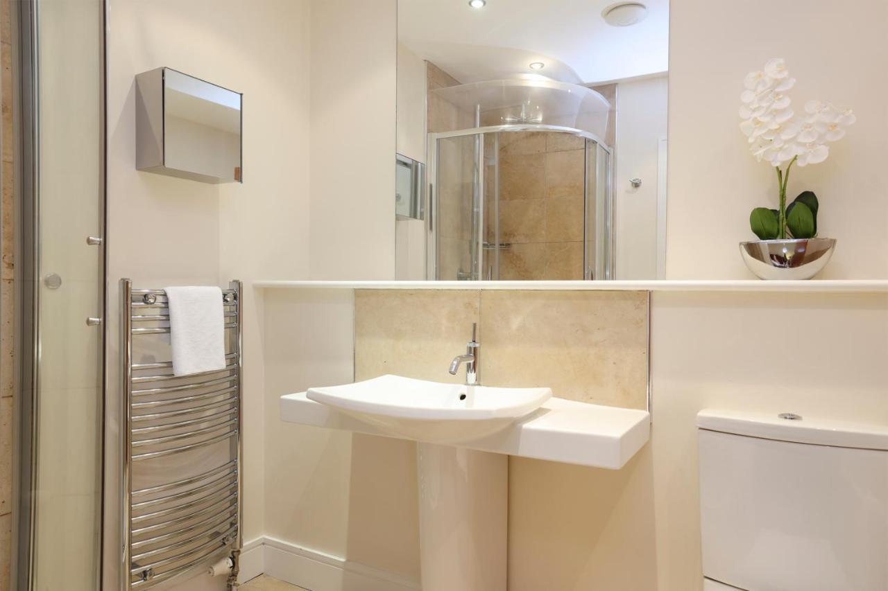 Joivy Spacious 2 Bed,2 Bath Flat, Free Parking And Rooftop Terrace Édimbourg Extérieur photo