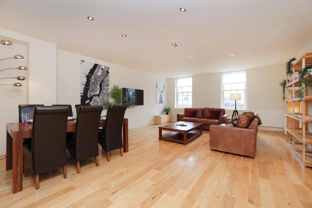 Joivy Spacious 2 Bed,2 Bath Flat, Free Parking And Rooftop Terrace Édimbourg Extérieur photo