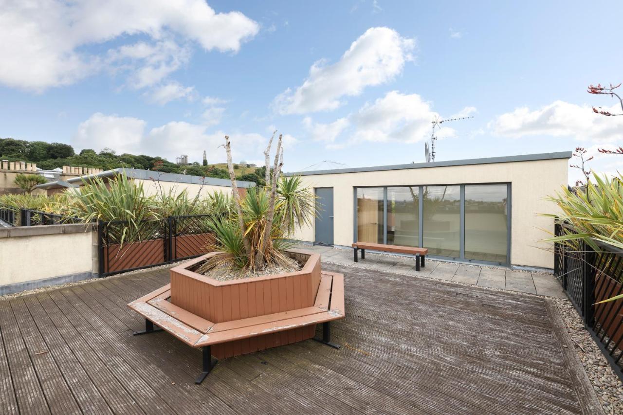 Joivy Spacious 2 Bed,2 Bath Flat, Free Parking And Rooftop Terrace Édimbourg Extérieur photo
