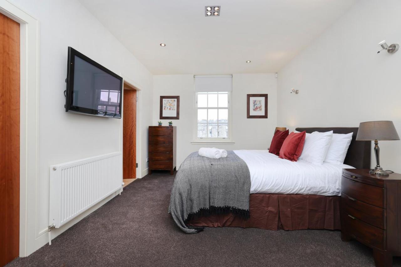 Joivy Spacious 2 Bed,2 Bath Flat, Free Parking And Rooftop Terrace Édimbourg Extérieur photo