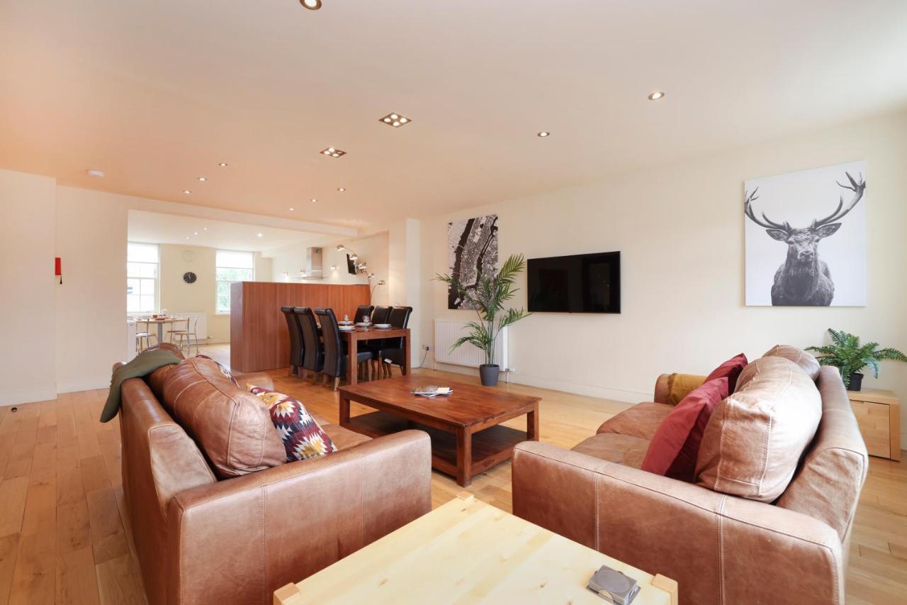 Joivy Spacious 2 Bed,2 Bath Flat, Free Parking And Rooftop Terrace Édimbourg Extérieur photo