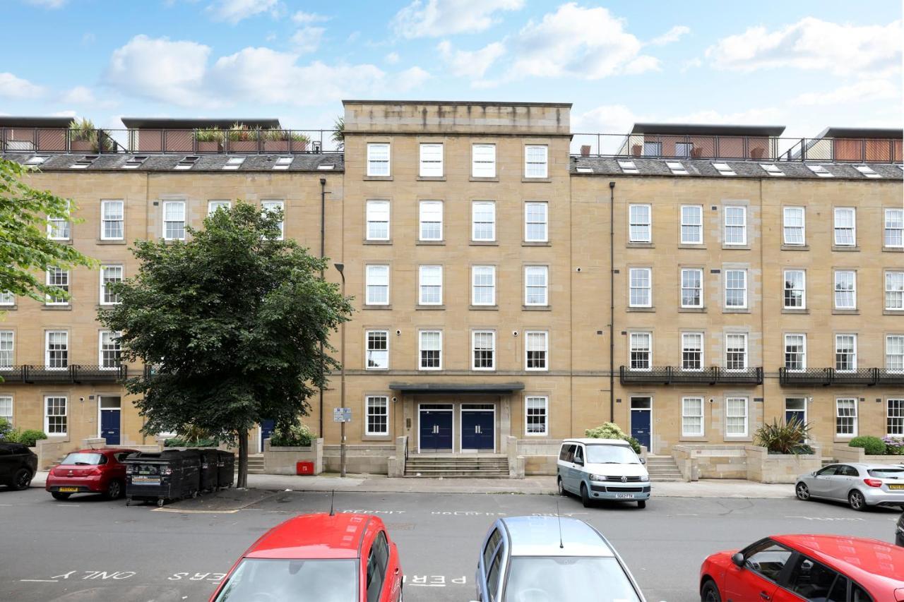 Joivy Spacious 2 Bed,2 Bath Flat, Free Parking And Rooftop Terrace Édimbourg Extérieur photo