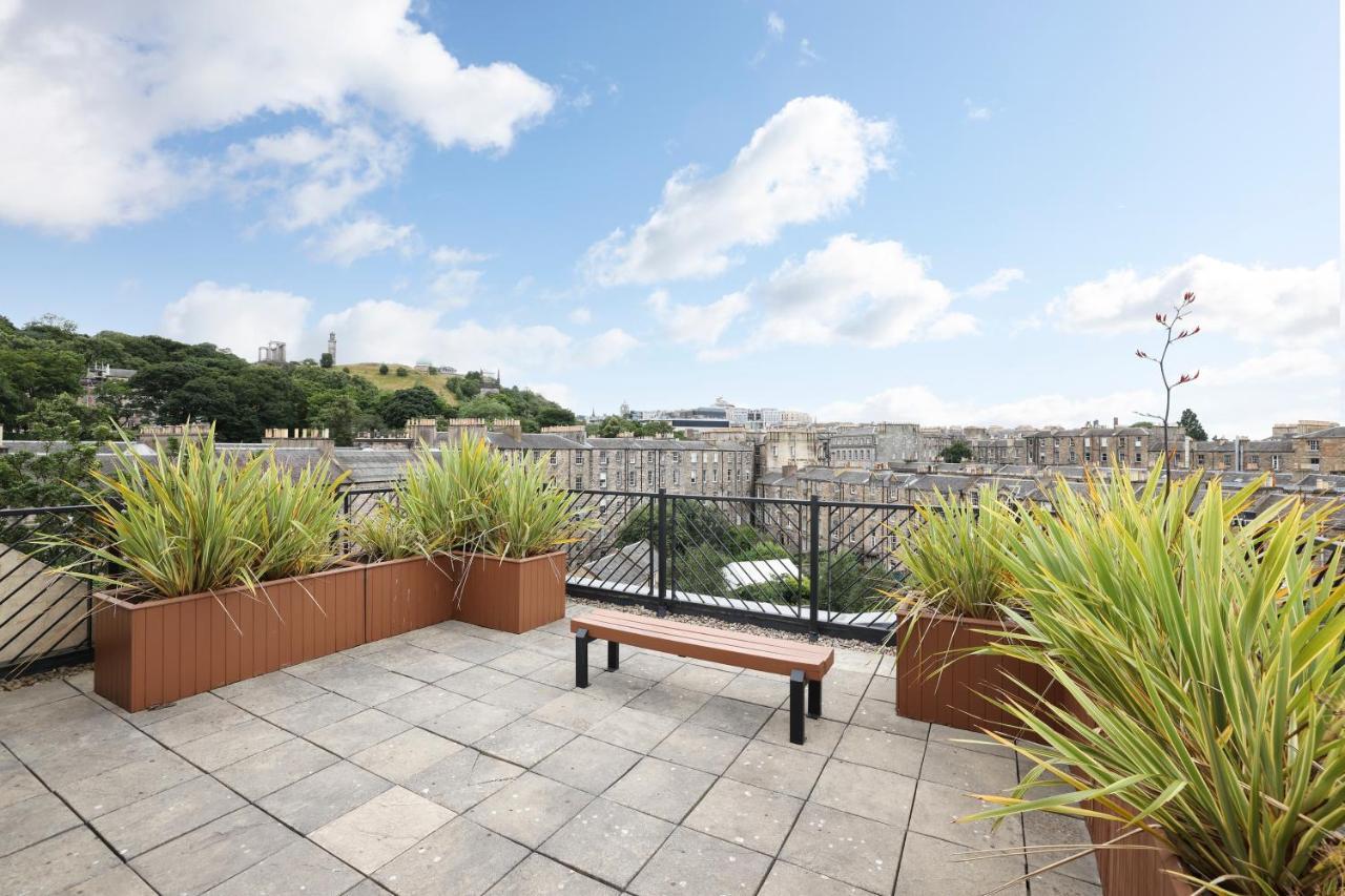 Joivy Spacious 2 Bed,2 Bath Flat, Free Parking And Rooftop Terrace Édimbourg Extérieur photo