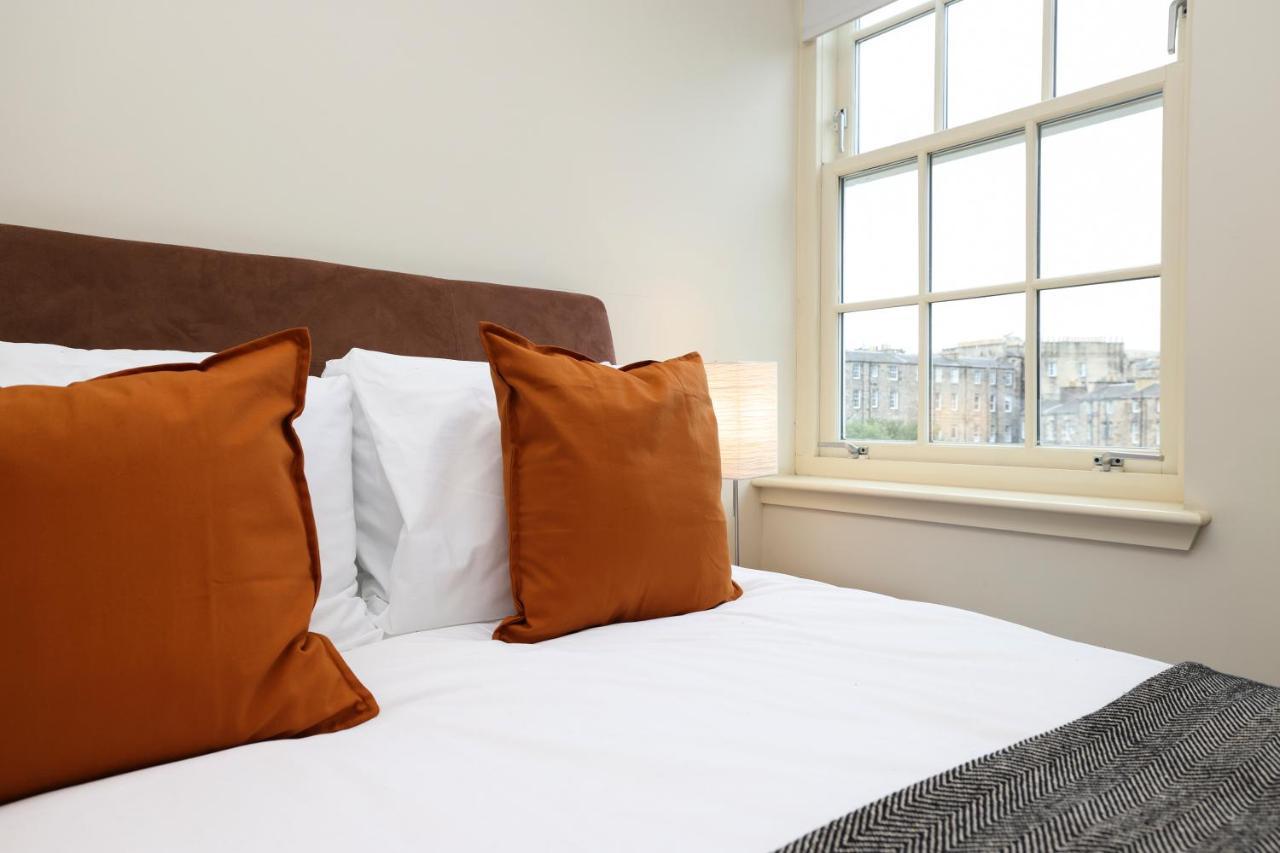 Joivy Spacious 2 Bed,2 Bath Flat, Free Parking And Rooftop Terrace Édimbourg Extérieur photo
