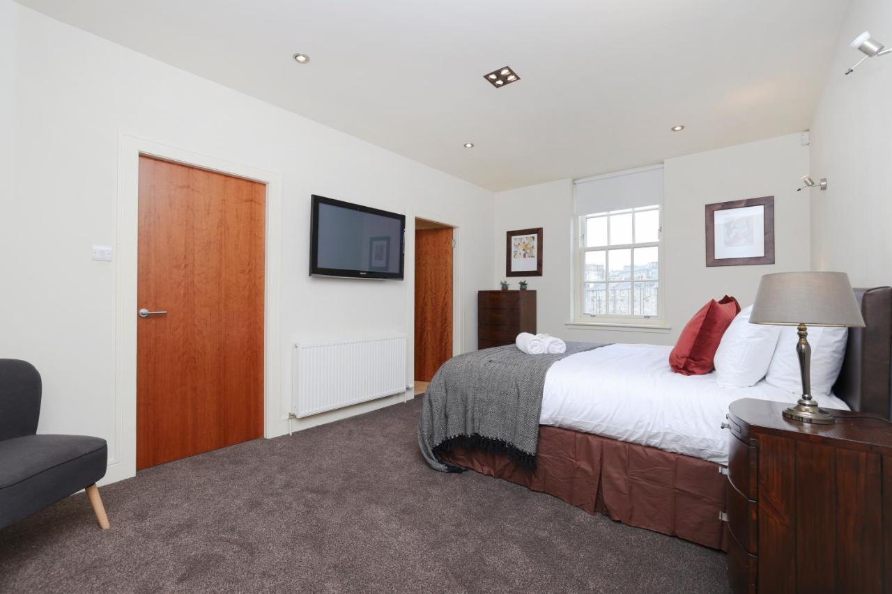 Joivy Spacious 2 Bed,2 Bath Flat, Free Parking And Rooftop Terrace Édimbourg Extérieur photo